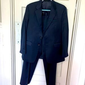 Lauren Ralph Lauren blue wool suit men 40R/ 34R pants preppy
